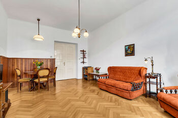 Obývací pokoj  - Prodej bytu 3+1 v osobním vlastnictví 95 m², Praha 6 - Bubeneč