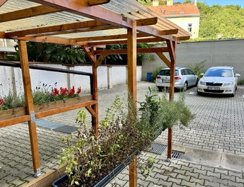 Prodej nájemního domu 736 m², Praha 5 - Smíchov