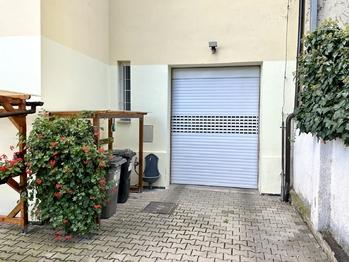 Prodej nájemního domu 736 m², Praha 5 - Smíchov