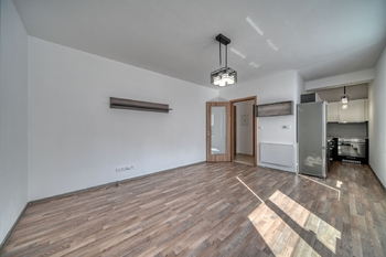 pokoj - Pronájem bytu 1+kk v osobním vlastnictví 31 m², Kolín