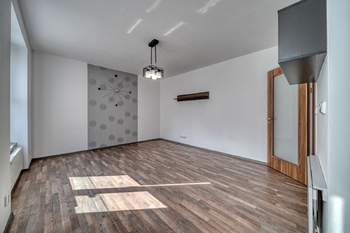 pokoj - Pronájem bytu 1+kk v osobním vlastnictví 31 m², Kolín