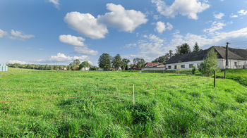 Prodej pozemku 1907 m², Strašice