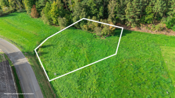 Prodej pozemku 1907 m², Strašice