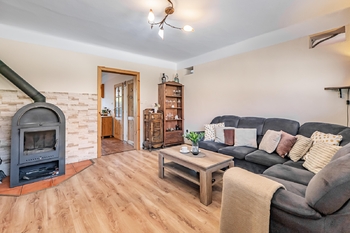 Obývací pokoj. - Prodej domu 123 m², Žíšov