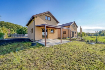 Prodej domu 75 m², Město Touškov