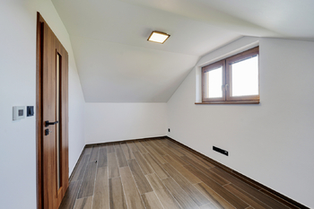 Prodej domu 75 m², Město Touškov