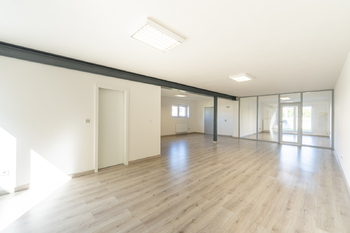 Prodej kancelářských prostor 105 m², Otrokovice