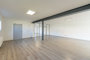 Prodej kancelářských prostor 105 m², Otrokovice