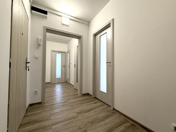 Pronájem bytu 3+1 v osobním vlastnictví 75 m², Praha 10 - Strašnice