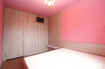 Ložnice - Prodej bytu 2+kk v osobním vlastnictví 45 m², Vrchlabí