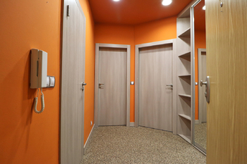 Předsíň - Prodej bytu 2+kk v osobním vlastnictví 45 m², Vrchlabí