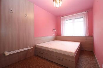 Ložnice - Prodej bytu 2+kk v osobním vlastnictví 45 m², Vrchlabí