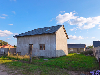 Prodej obchodních prostor 177 m², Tišice