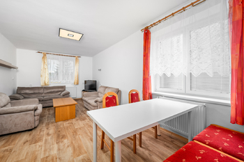 Prodej bytu 3+1 v osobním vlastnictví 79 m², Černá v Pošumaví