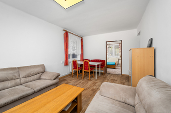 Prodej bytu 3+1 v osobním vlastnictví 79 m², Černá v Pošumaví