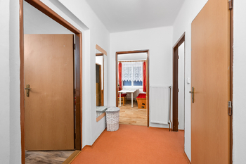 Prodej bytu 3+1 v osobním vlastnictví 79 m², Černá v Pošumaví