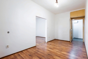 Pokoj - Prodej bytu 3+kk v osobním vlastnictví 54 m², Praha 3 - Žižkov