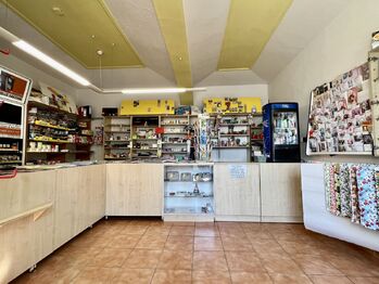 Pronájem obchodních prostor 42 m², Osek