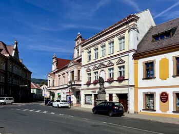 Pronájem obchodních prostor 42 m², Osek