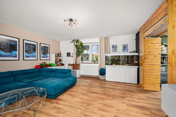 BYT 4+1 - OBÝVACÍ POKOJ - Prodej domu 226 m², Cehnice