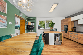 BYT 4+1 - KUCHYNĚ - Prodej domu 226 m², Cehnice