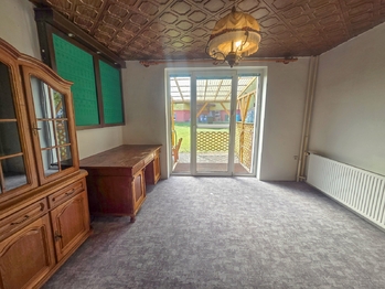 1.NP pokoj se vstupem na terasu - Prodej domu 227 m², Kaplice