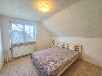 2.NP ložnice - Prodej domu 227 m², Kaplice