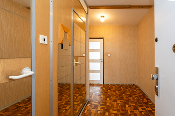 předsín - Prodej bytu 2+1 v osobním vlastnictví 49 m², Praha 6 - Řepy