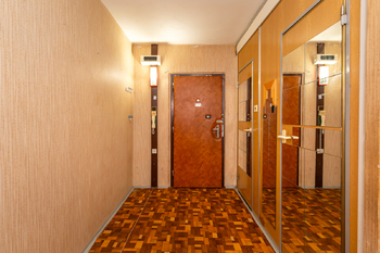 předsín - Prodej bytu 2+1 v osobním vlastnictví 49 m², Praha 6 - Řepy