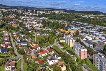 Byt 3+1, Třebovská, Ústí nad Orlicí - Hylváty - pohled na dům - Prodej bytu 3+1 v družstevním vlastnictví 84 m², Ústí nad Orlicí