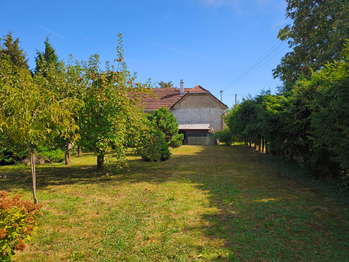 Zahrada u domu. - Prodej domu 166 m², Záhornice