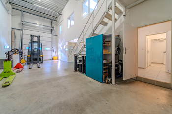 Pronájem skladovacích prostor 190 m², Jeneč