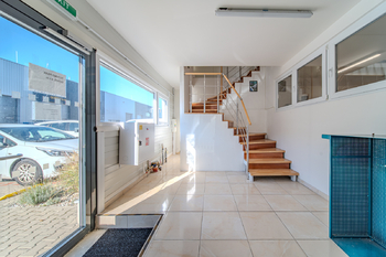 Pronájem skladovacích prostor 190 m², Jeneč