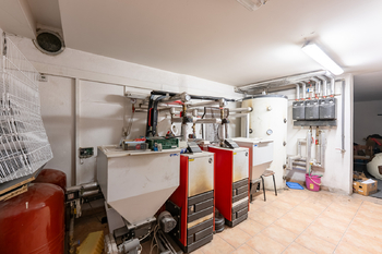 Prodej nájemního domu 833 m², Svitavy