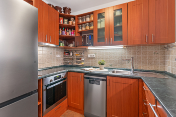 Kuchyně 1 - Prodej bytu 3+kk v osobním vlastnictví 84 m², Praha 9 - Vysočany