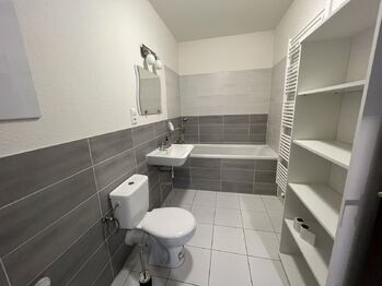 Pronájem bytu 2+kk v osobním vlastnictví 51 m², Kladno