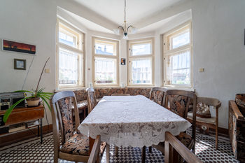 pokoj s krbem - Prodej zemědělského objektu 363 m², Vrdy
