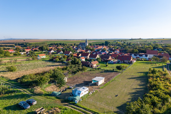 Prodej pozemku 1544 m², Hnanice