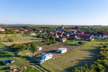 Prodej pozemku 1544 m², Hnanice