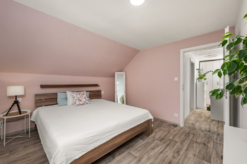 2.patro - Prodej domu 77 m², Čakov