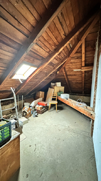 Půdní prostor - Prodej domu 260 m², Horní Bezděkov
