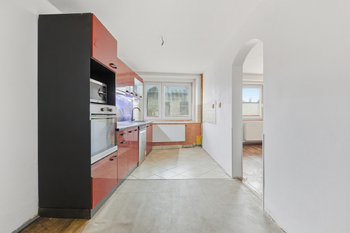 Kuchyně - Prodej bytu 4+1 v osobním vlastnictví 146 m², Chlumec nad Cidlinou