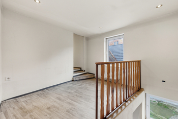Schodiště - Prodej bytu 4+1 v osobním vlastnictví 146 m², Chlumec nad Cidlinou