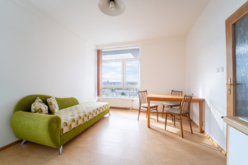 Pronájem bytu 2+kk v osobním vlastnictví 38 m², Praha 10 - Strašnice