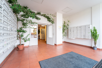 Pronájem bytu 2+kk v osobním vlastnictví 38 m², Praha 10 - Strašnice