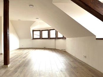 Prodej bytu 4+kk v osobním vlastnictví 123 m², Kladno