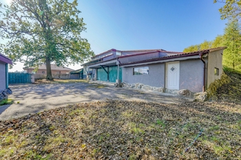 Prodej domu 952 m², Všeruby