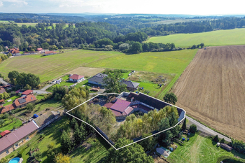 Prodej domu 952 m², Všeruby