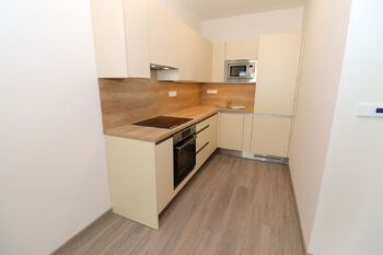 Pronájem bytu 2+kk v osobním vlastnictví 53 m², Pardubice