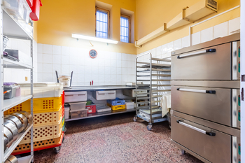 Pronájem výrobních prostor 160 m², Praha 4 - Podolí